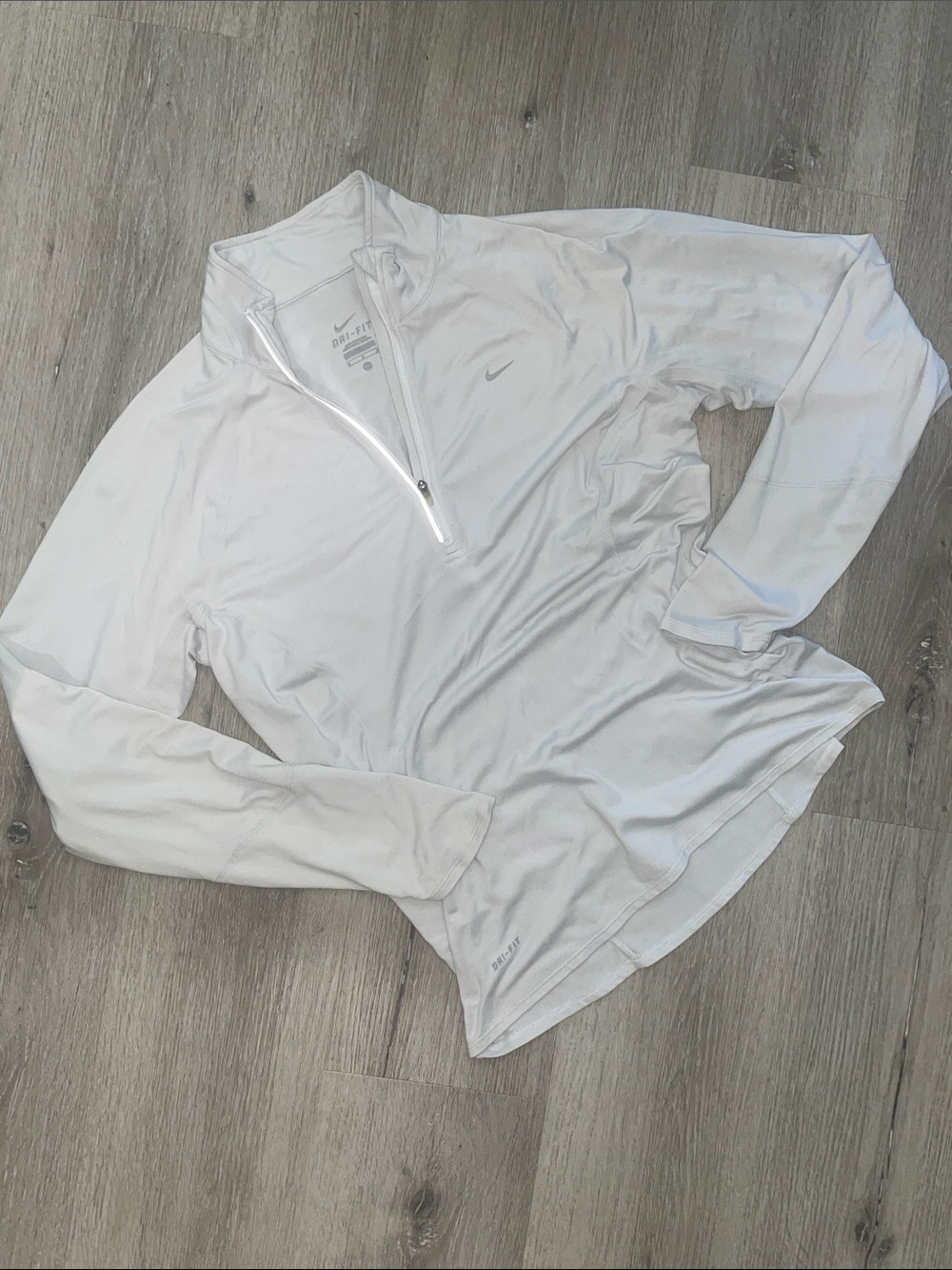 Nike White Dri-Fit Quarter Zip Long Sleeve Pullover | Women’s Medium